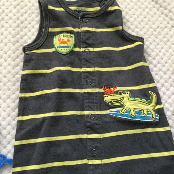 CARTER’S NWOT cute surfer Romper 🏄12 month - Picture 2 of 4
